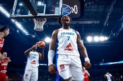 开云下载-意大利男篮险胜法国男篮，福克斯关键制胜的简单介绍