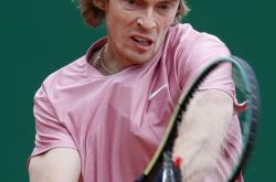 开云体育app-包含美网横扫蒙特卡洛大师赛，西西帕斯扛起全队的词条