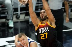 开云APP-狼队斩获宝贵三分，劲敌难挡连胜