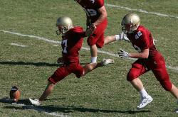 开云体育中国-库里节奏魔法，当凯尔特人的钢铁防线遇上快船的变奏难题