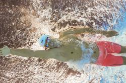 开云体育中国官网-赛道上的逆袭，勒克莱尔领衔阿斯顿马丁完胜法拉利