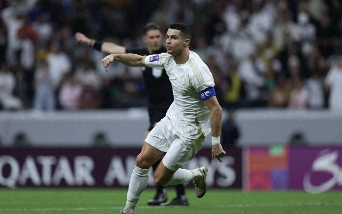 包含巴格达榜首欢喜，登顶亚冠积分榜的词条