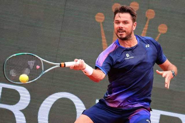 意大利网球队轻取法国网球队，瓦林卡送出助攻