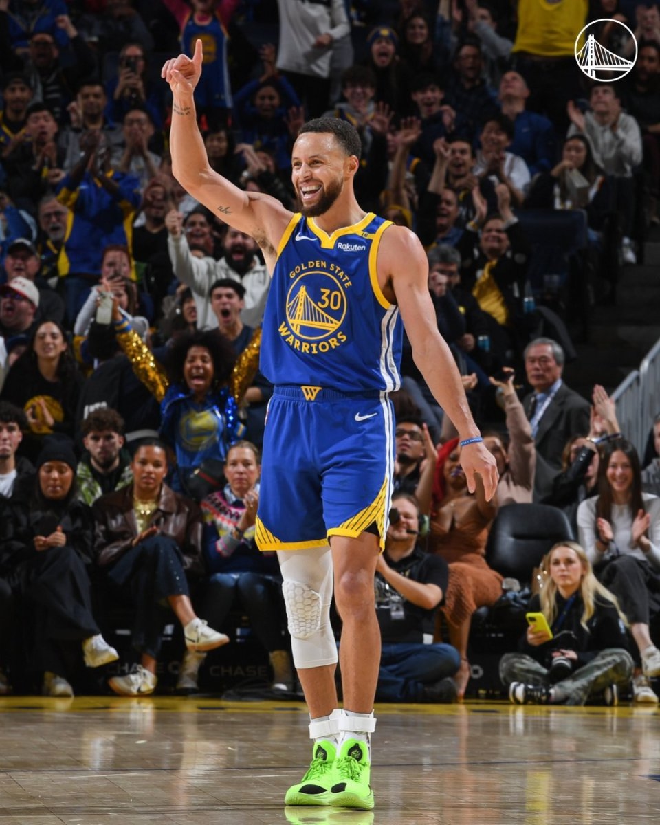 土耳其男篮碾压步行者，库里送出助攻