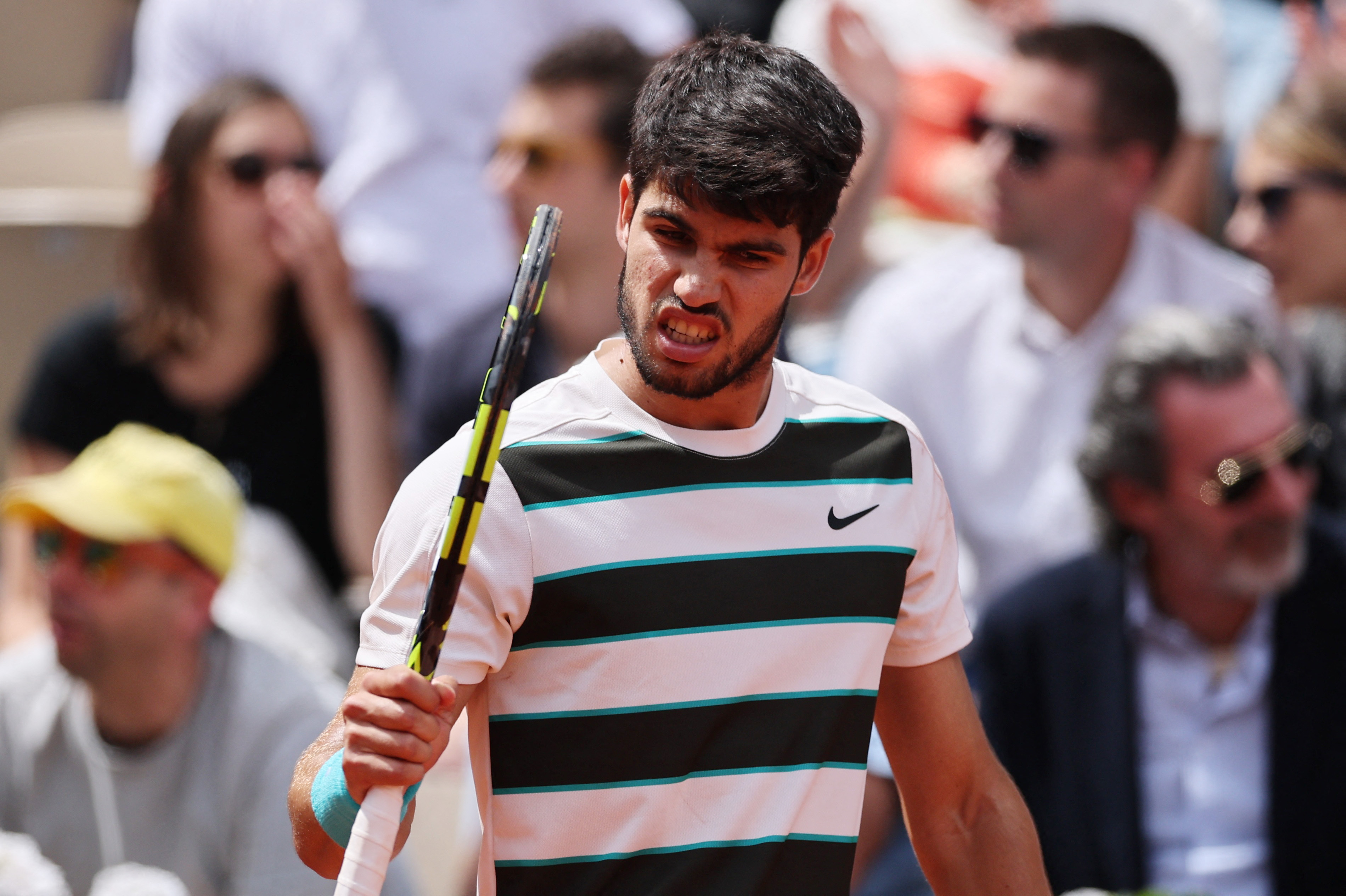 美国网球队鏖战日本网球队，阿尔卡拉斯绝境逆转的简单介绍