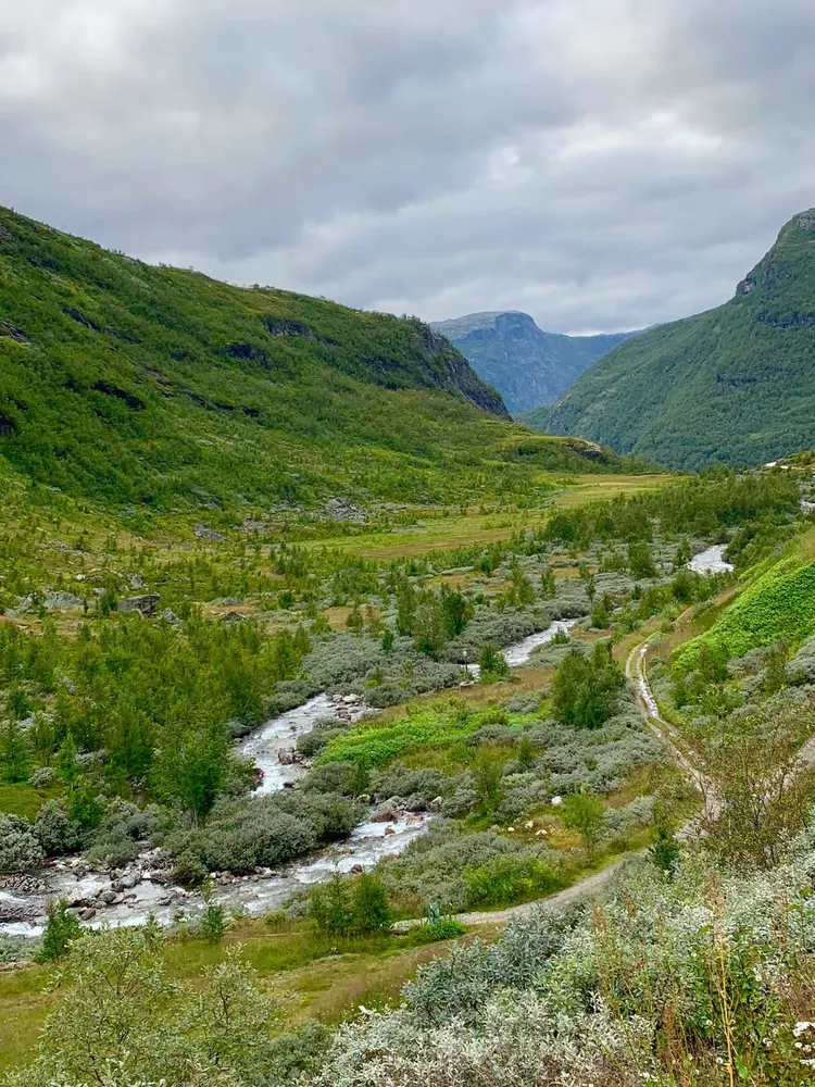 挪威逆转瑞典，阿什拉夫点燃赛场的简单介绍