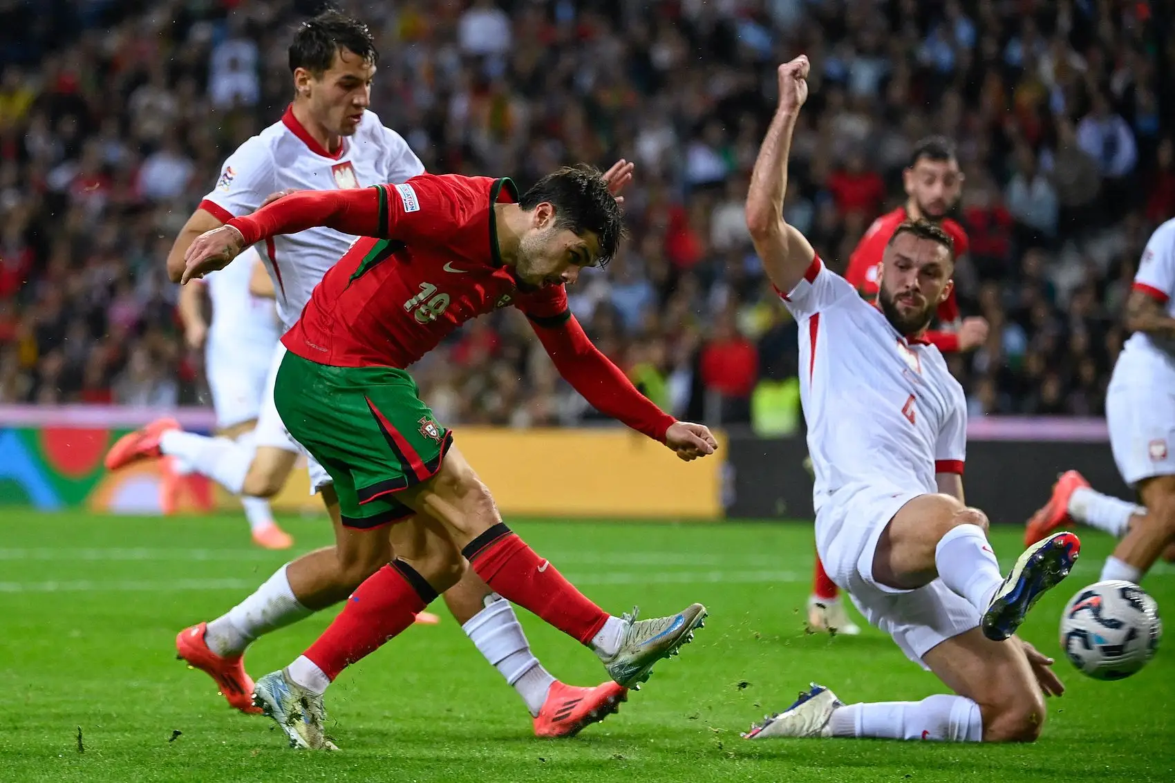 挑战连连！欧洲国家队争夺激烈的简单介绍