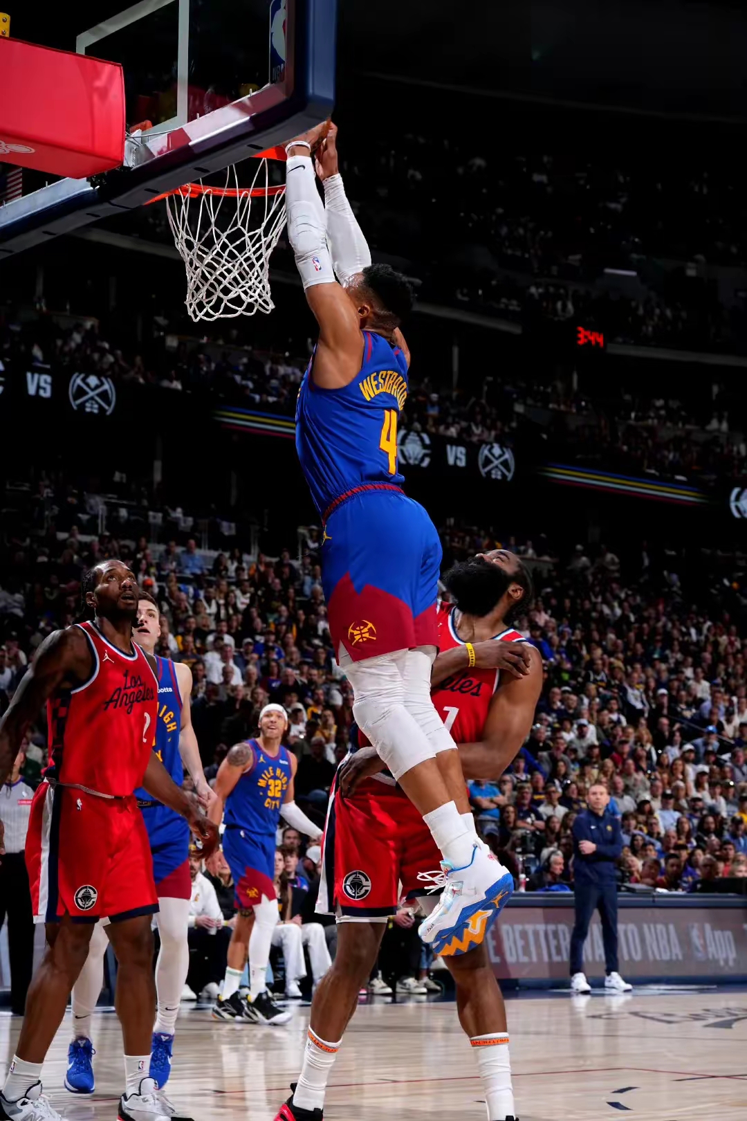 关于爵士大胜奇才，掘金遭遇六连败困境！的信息