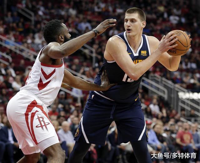 墨西哥男篮碾压火箭,莫里斯打破历史纪录 墨西哥男篮碾压火箭,莫里斯打破历史纪录